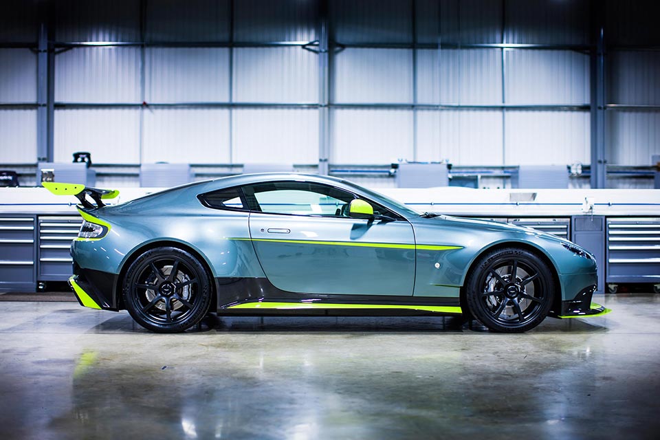 Side profile of the Aston Martin Vantage GT8