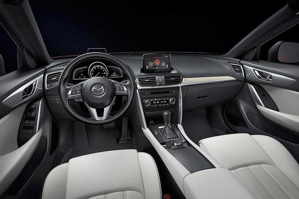 Aboard the 2016 Mazda CX-4