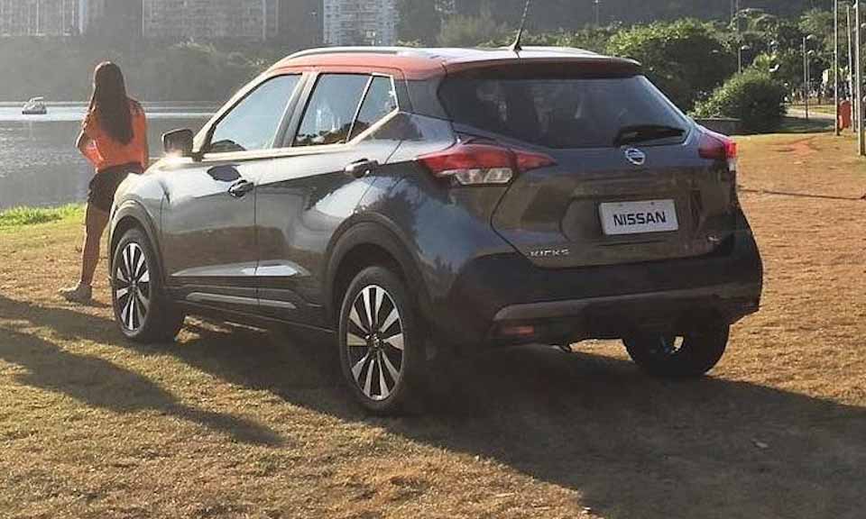 Nissan Kicks rear