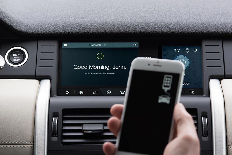 The new 10.2-inch touschreen infotainment