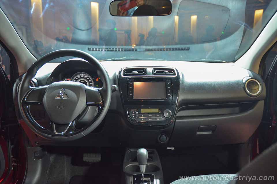2016 Mitsubishi Mirage cabin