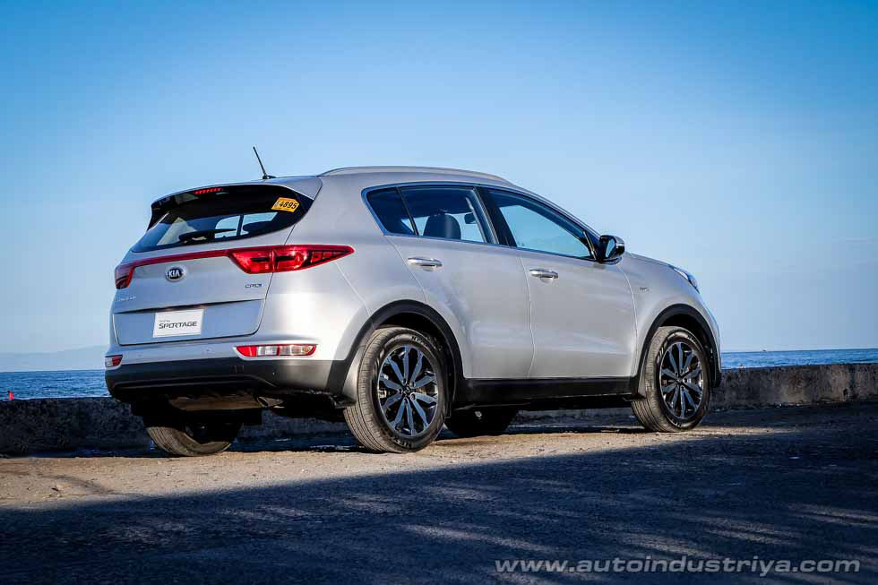 Rear quarter of the 2016 Kia Sportage