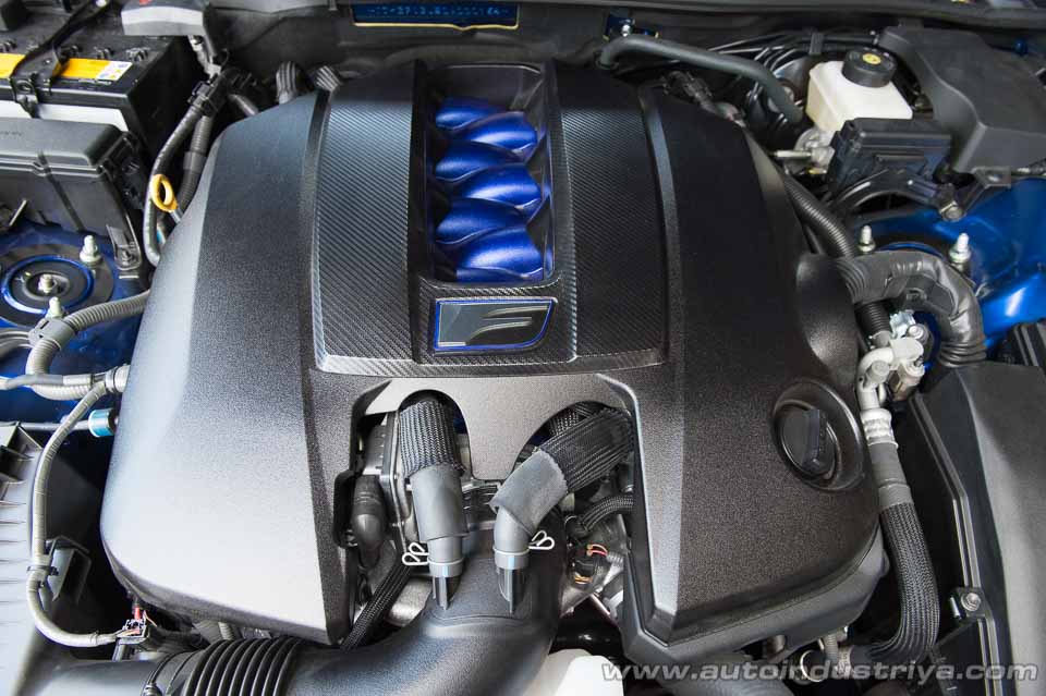 2016 Lexus GS F engine