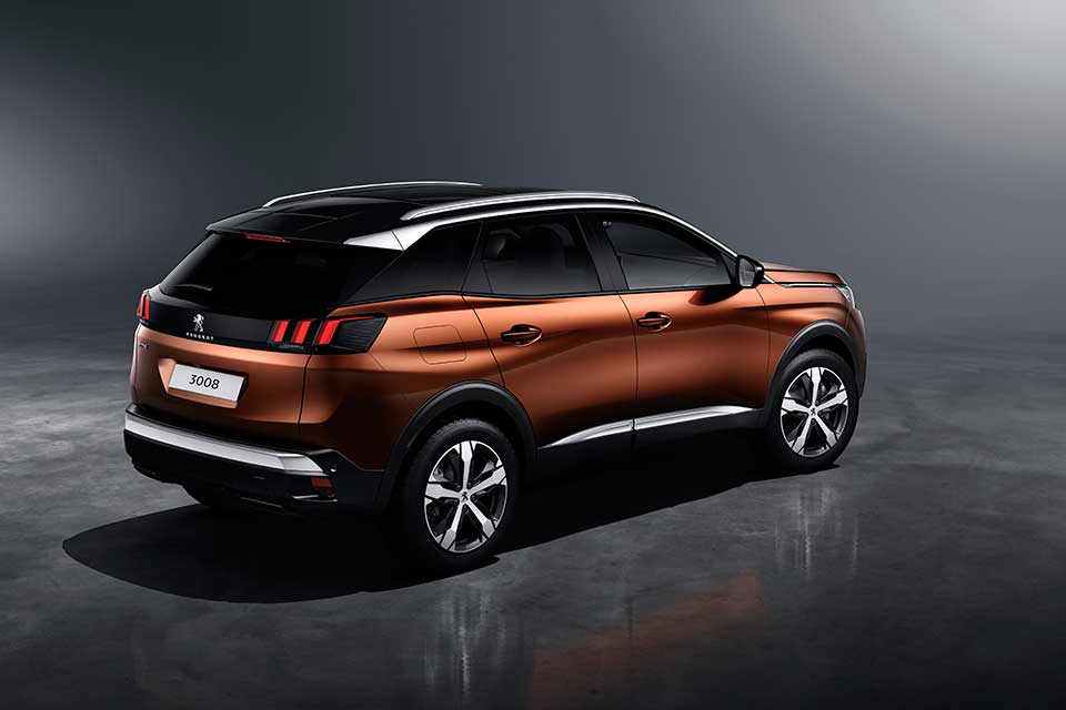 2017 Peugeot 3008 rear quarter
