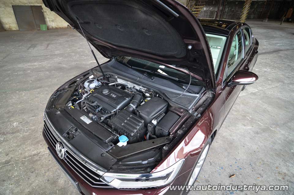 2015 Volkswagen Passat engine