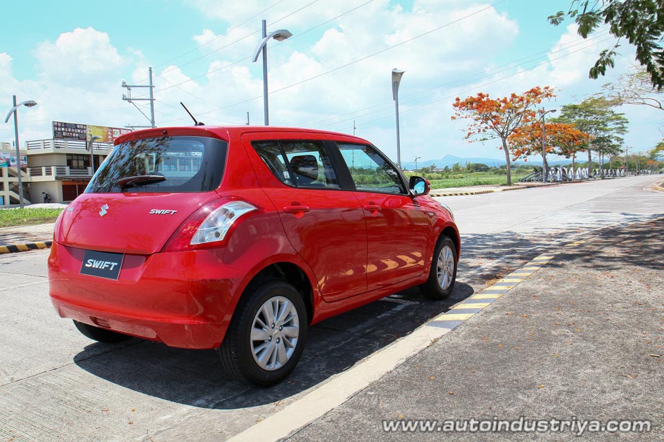 Rear quarter of the 2016 Suzuki Swift 1.2