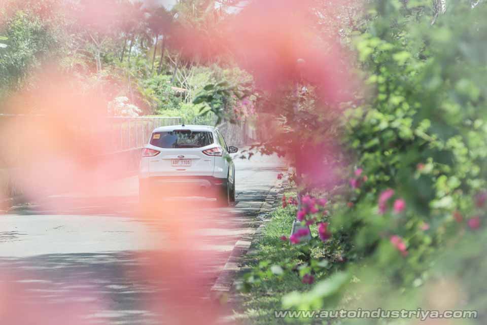 Rear shot of the 2015 Ford Escape 1.6 SE EcoBoost