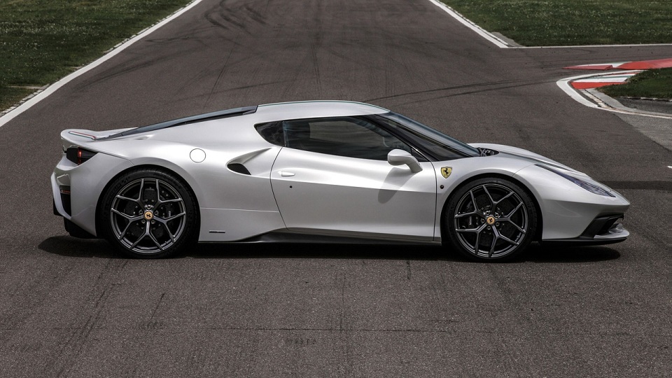 Side profile of the Ferrari 458 MM Speciale