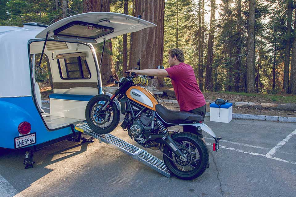 The HC1 can also act as a bike trailer 