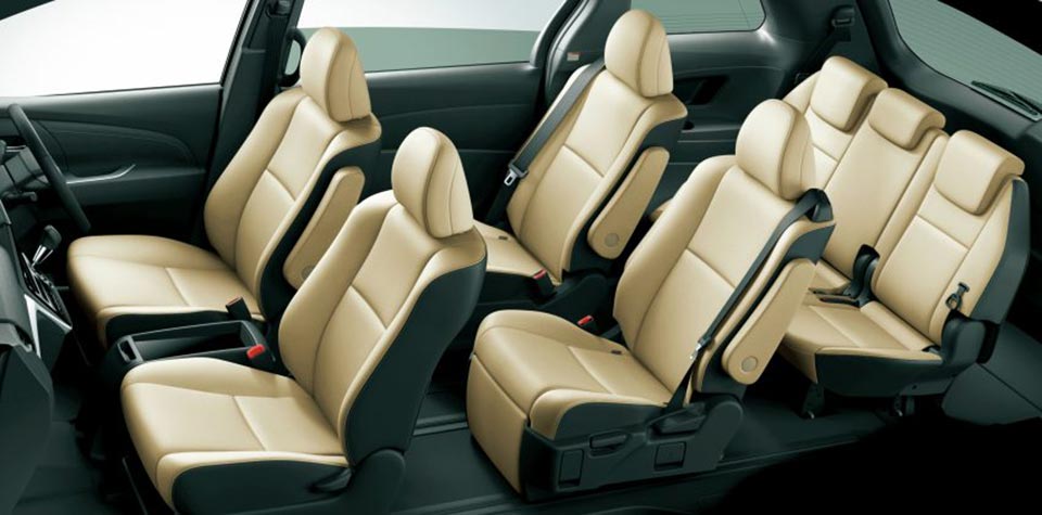 The 7-seat layout of the 2016 Toyota Previa