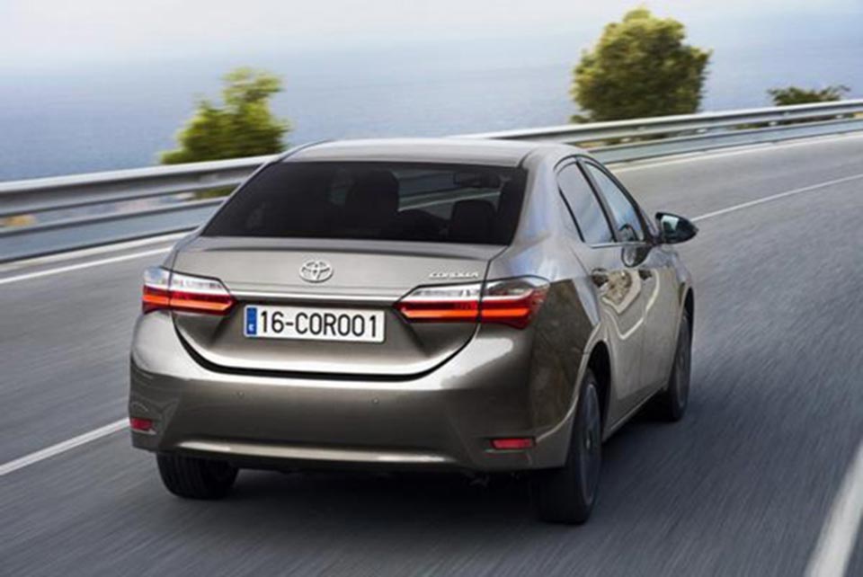 Rear quarter of the 2017 Toyota Corolla Altis