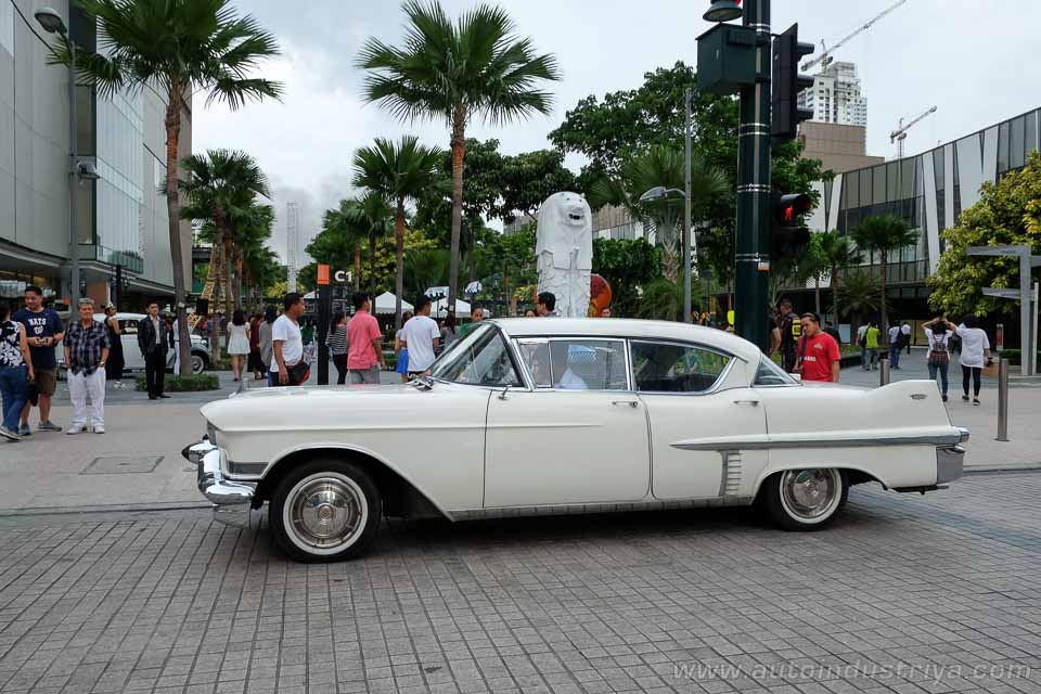 Cadillac Fleetwood 60 Series