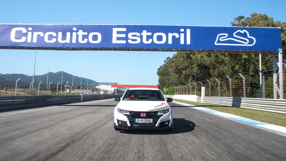 Honda Civic Type R laps Estoril