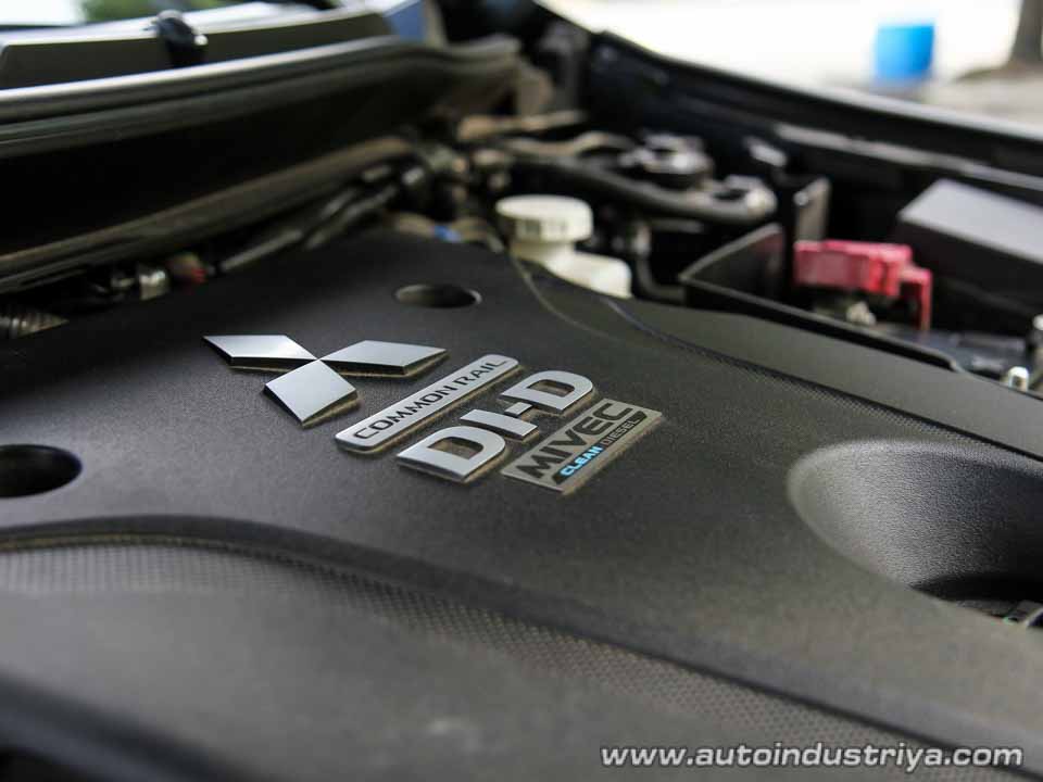 2016 Mitsubishi Montero Sport GLS Premium engine