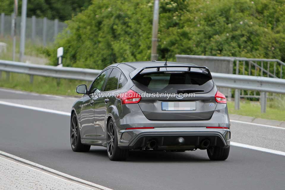Ford Focus RS 500 rear quarter