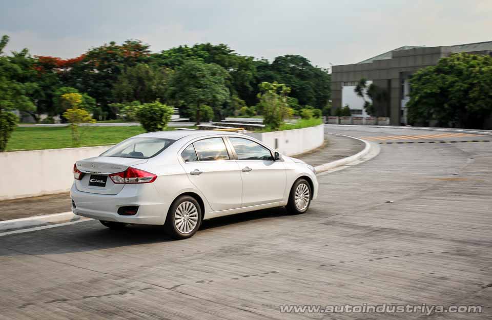 2016 Suzuki Ciaz's rear quarter