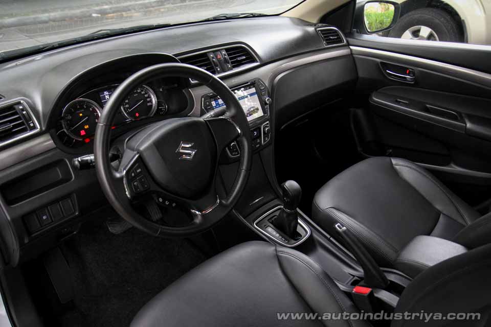 Inside the 2016 Suzuki Ciaz