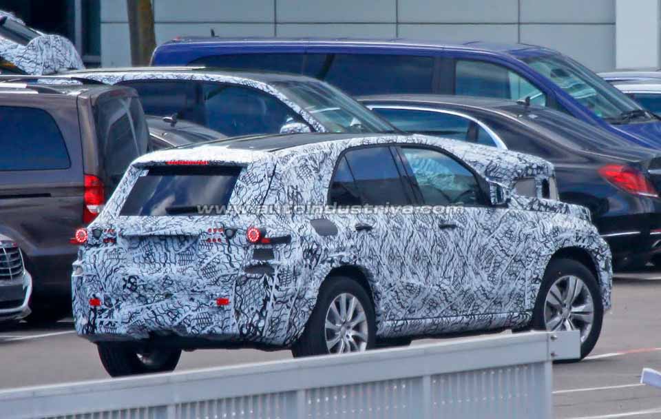 Rear quarter of the Mercedes-Benz GLE redesign