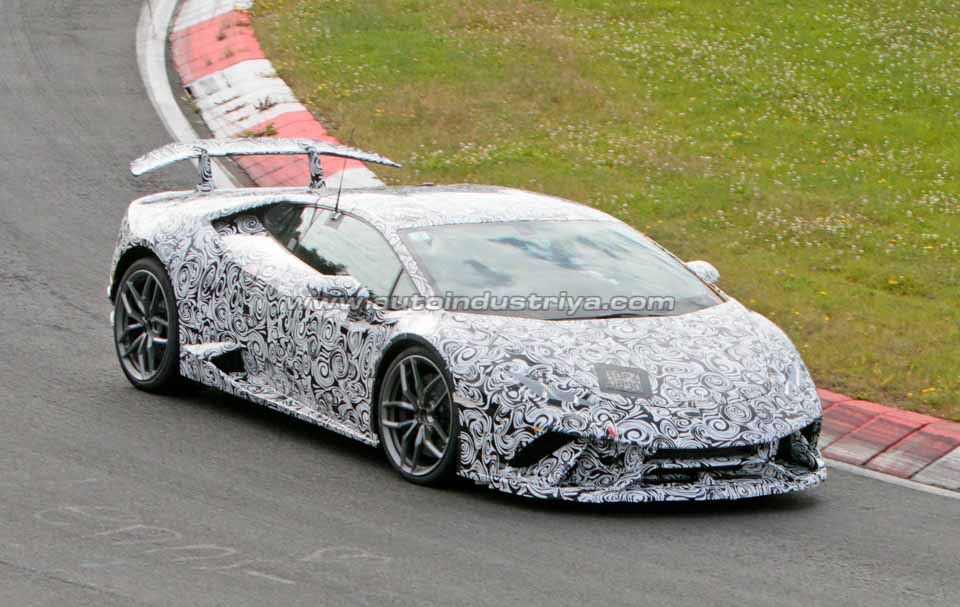 Front quarter of the Lamborghini Huracan Superleggera