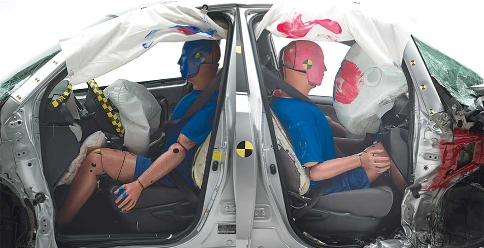 Difference between driver and passenger side crash tests