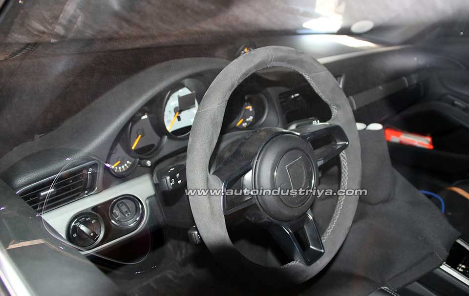 Spied: 2017 Porsche 911 GT3