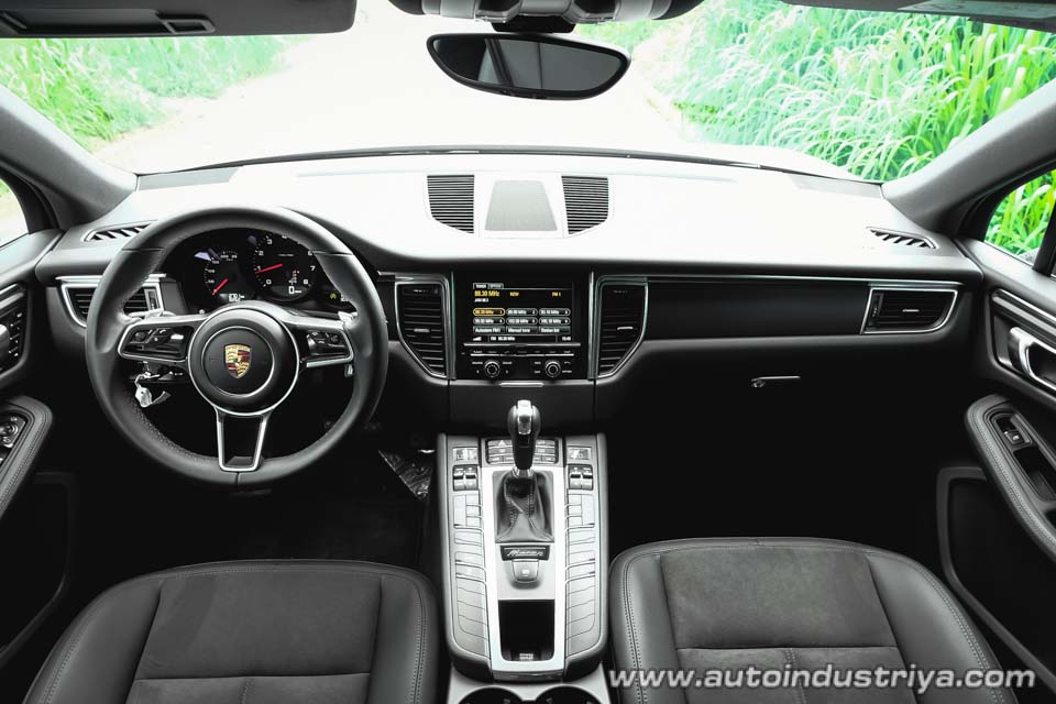 Porsche Macan engine