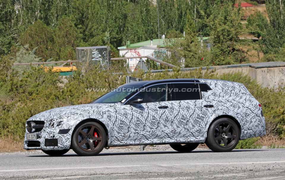 Front quarter of the prototype Mercedes-AMG E63 Wagon Black Series