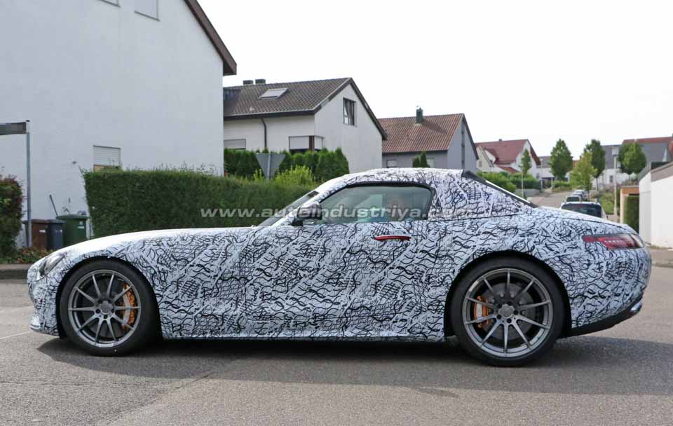 Spied: 2017 Mercedes-AMG GT may get a soft top variant