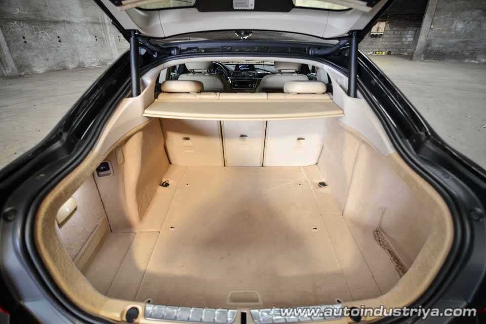 BMW 420d Gran Coupe hatch open