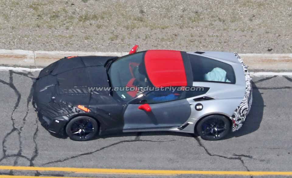 Corvette ZR1 side