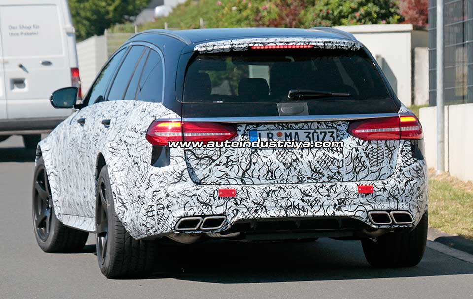 Mercedes-AMG E63 Black rear