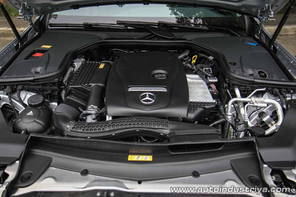 2016 Mercedes-Benz E200 Avantgarde engine