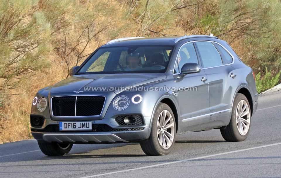Closeup shot of the TDI Bentley Bentayga
