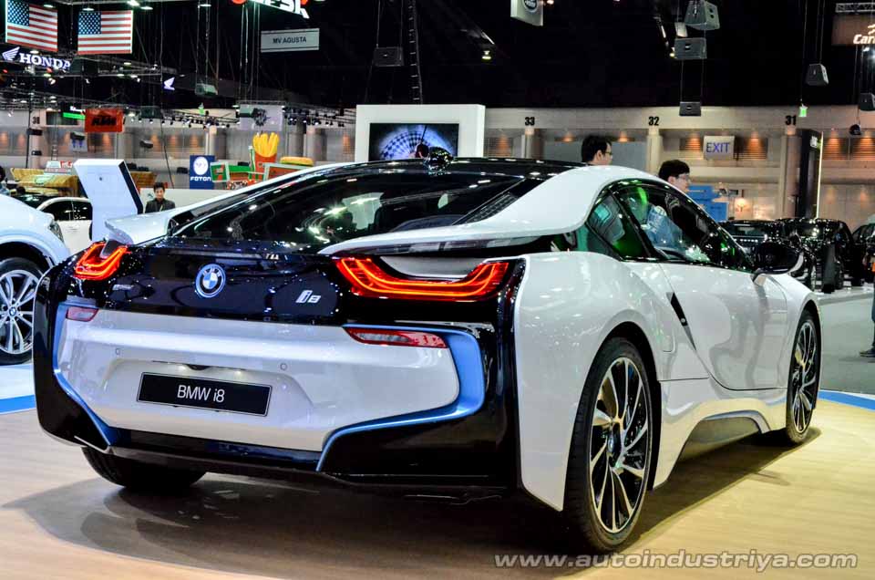 Rear quarter of the BMW i8