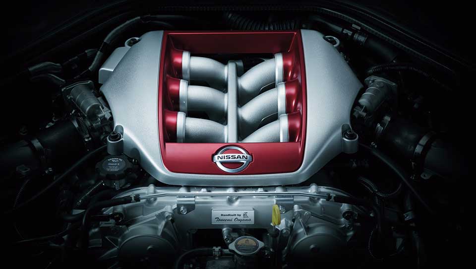 2016 Nissan GT-R engine