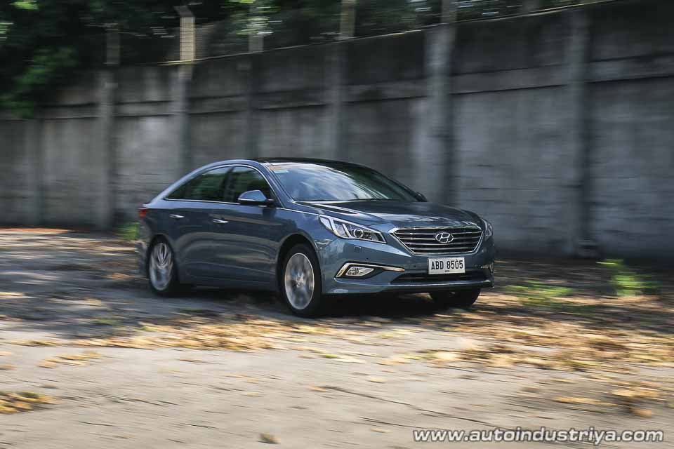 Hyundai Sonata running