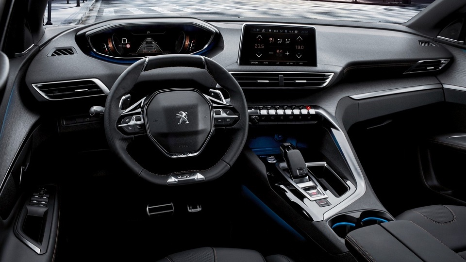 Inside the 2017 Peugeot 5008