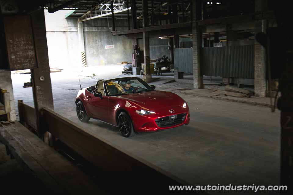 2016 Mazda MX-5 front