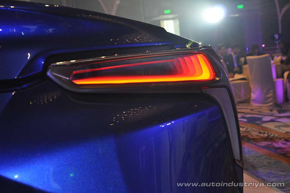 Lexus LF500h tail light