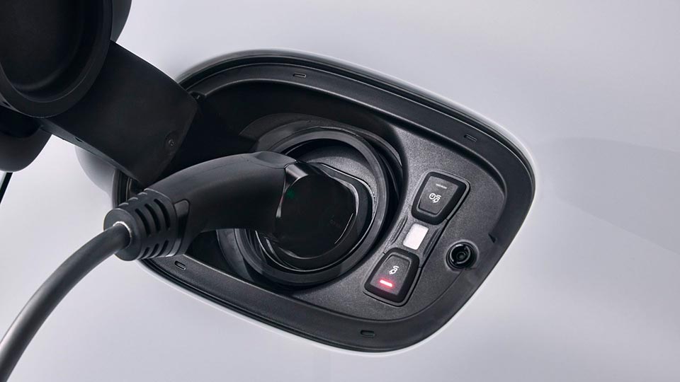 Charging the Panamera 4 E-Hybrid