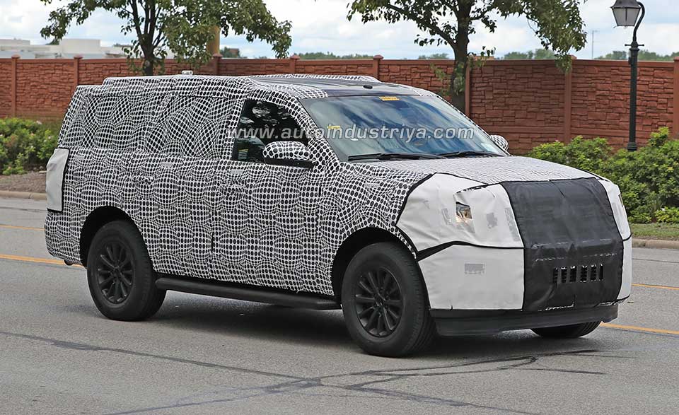 2018 Ford Expedition prototype front quarter