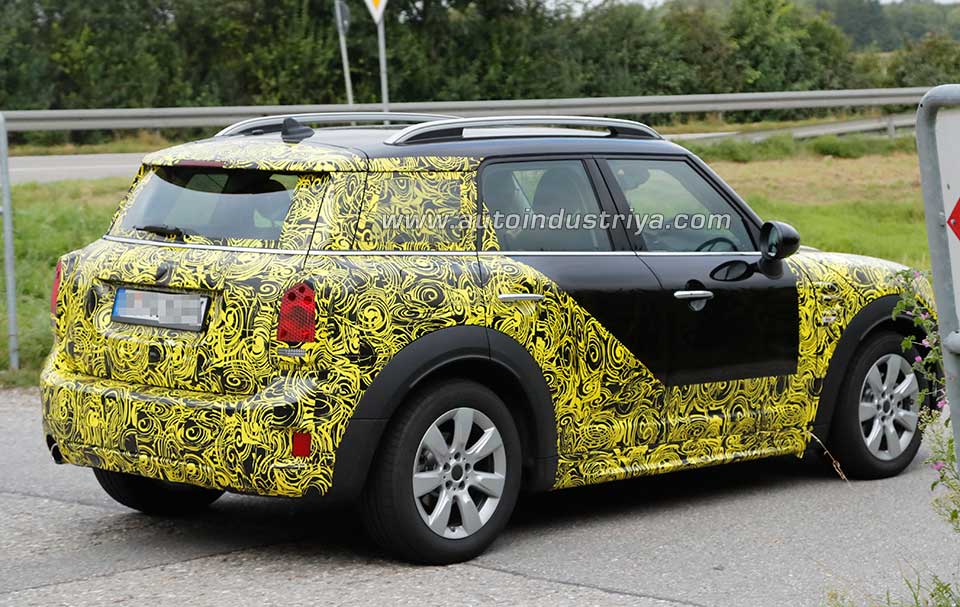 2017 Mini Countryman rear quarter