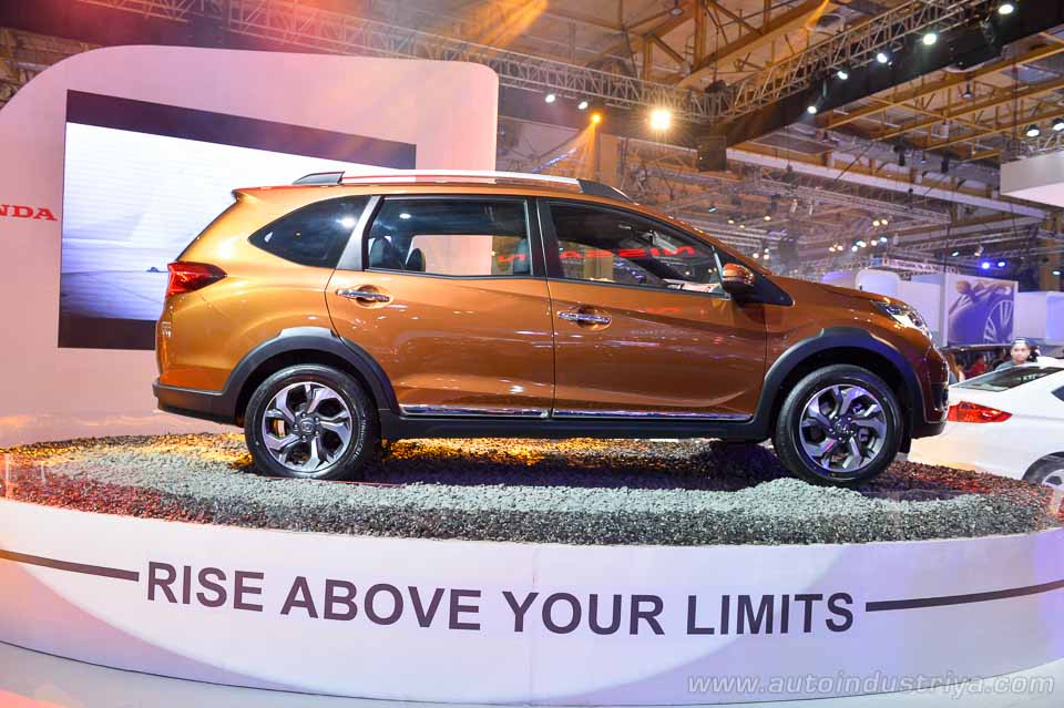 Honda BR-V rear quarter