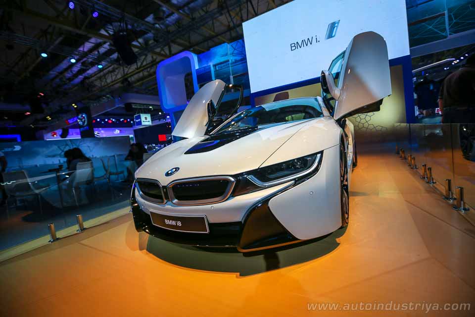 BMW i8