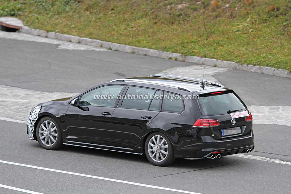 Volkswagen Golf R wagon rear quarter