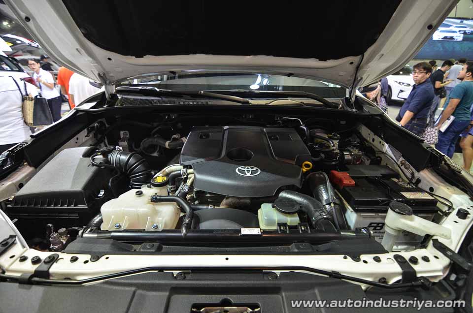 Toyota Hilux TRD engine