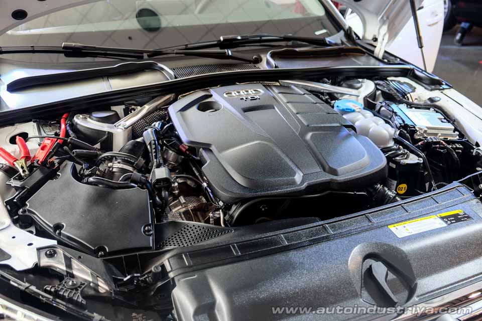The 2.0-liter TDI engine of the 2016 Audi A4