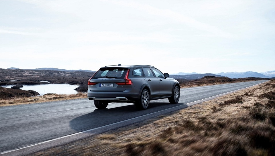 Rear quarter of the Volvo V90