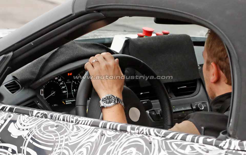 A glimpse of the BMW Z5's interior