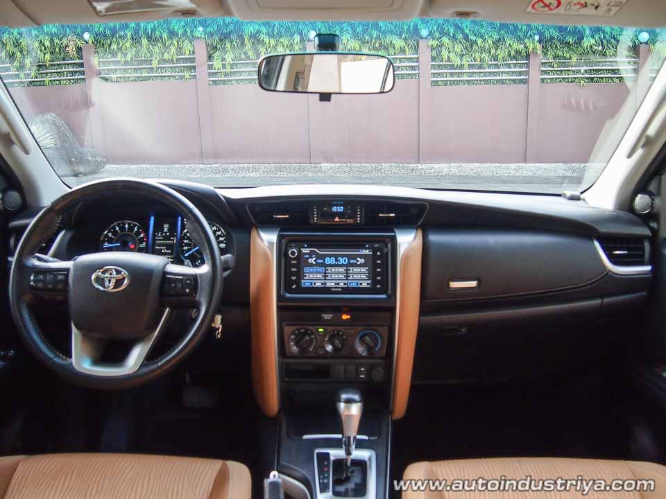 2016 Toyota Fortuner G interior